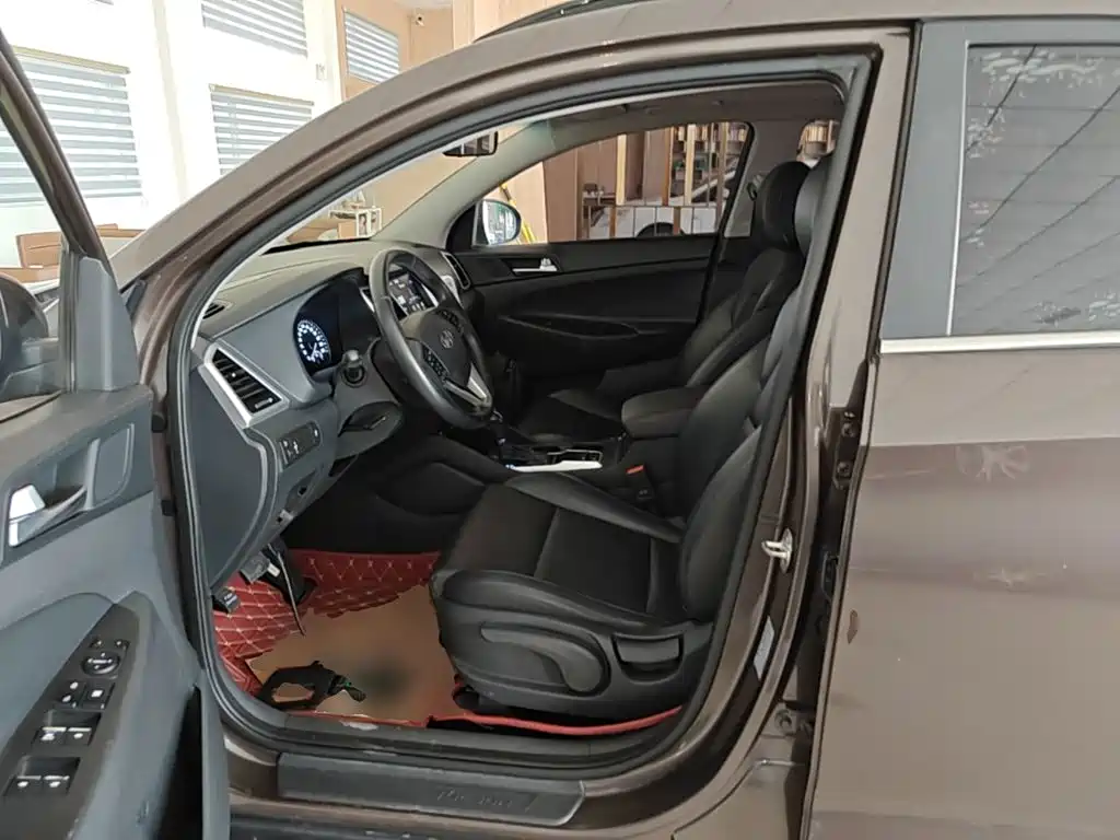 Hyundai Tucson — миниатюра 15