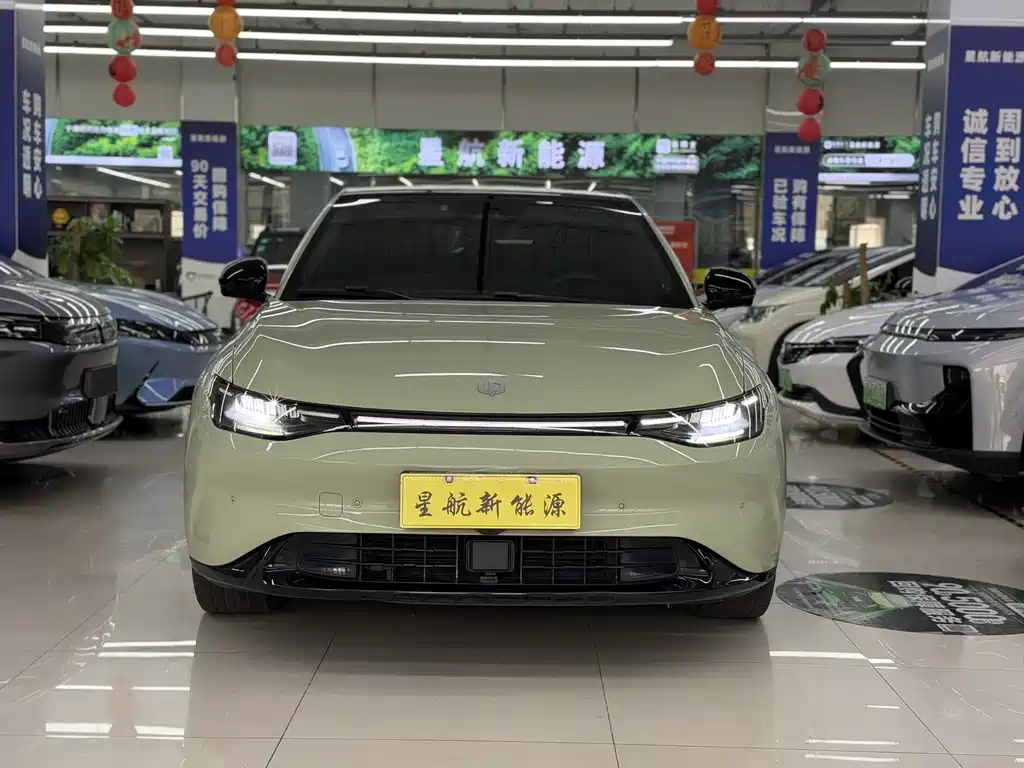 Leapmotor Leapmotor C01 — миниатюра 2