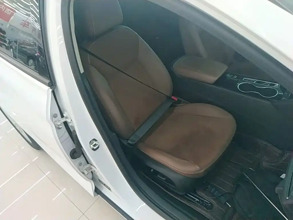 Buick Regal — миниатюра 25