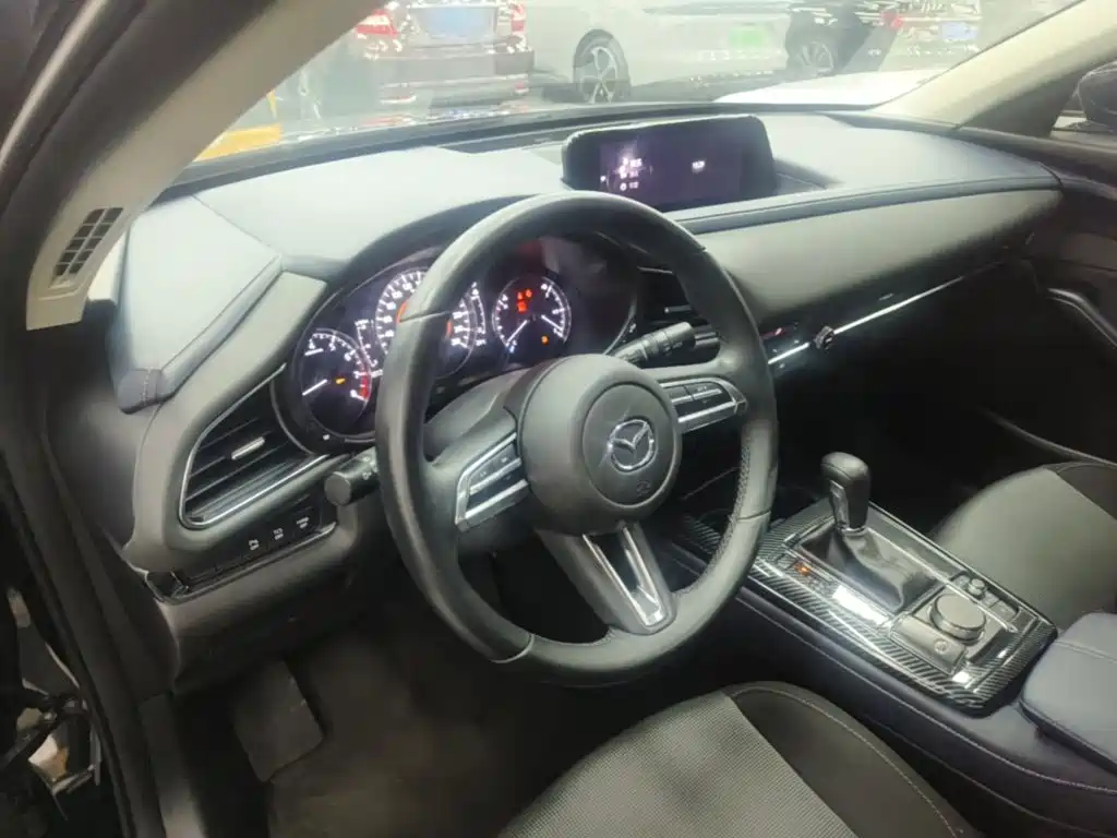 Mazda CX-30 — миниатюра 10