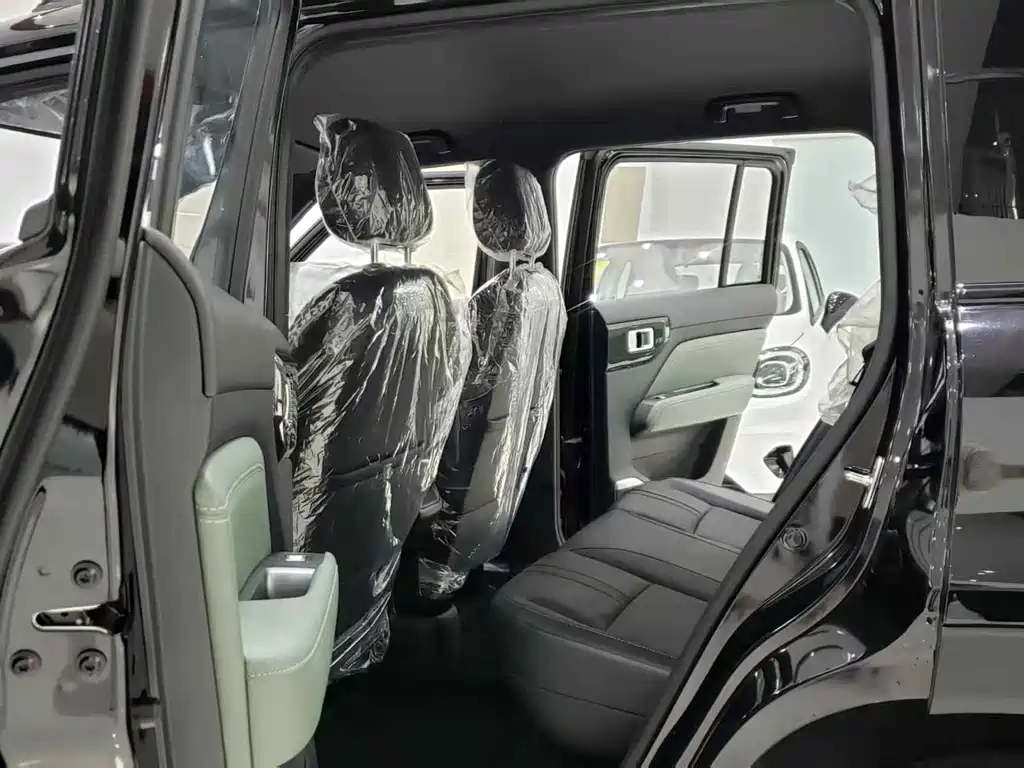 BAOJUN YUE ALSO PLUS