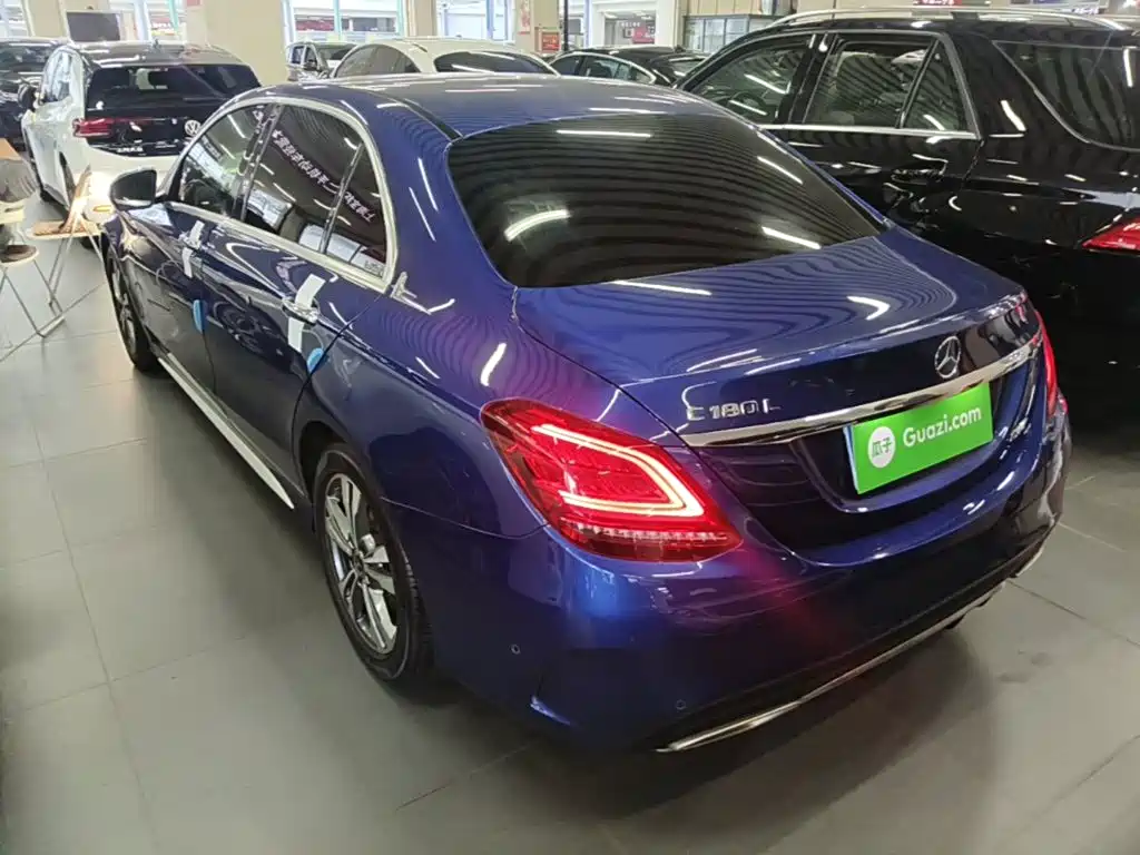 Mercedes-Benz C-Class — миниатюра 5