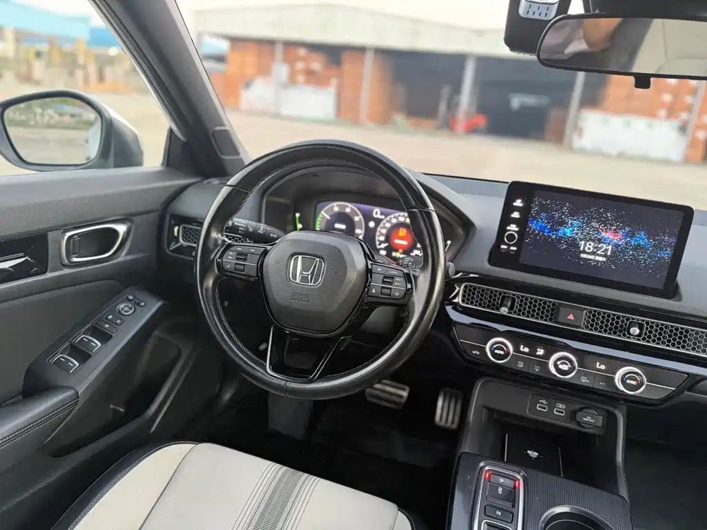 Honda Civic — миниатюра 12