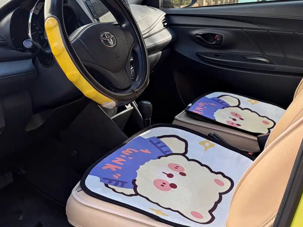 Toyota Yaris L — миниатюра 6