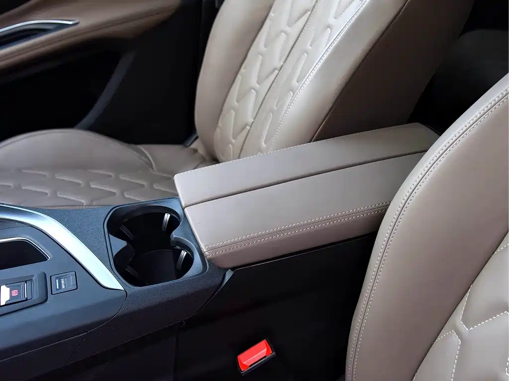 Peugeot 5008 — миниатюра 31