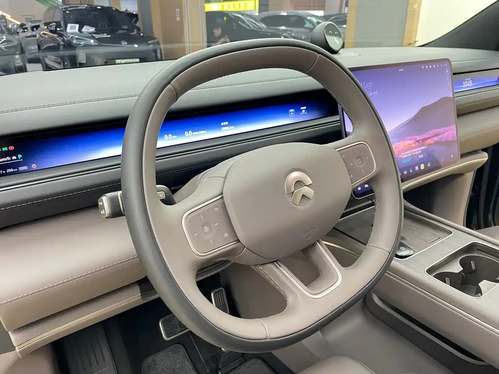 NIO ES8 — миниатюра 9