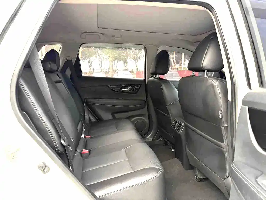 Nissan X-Trail — миниатюра 14