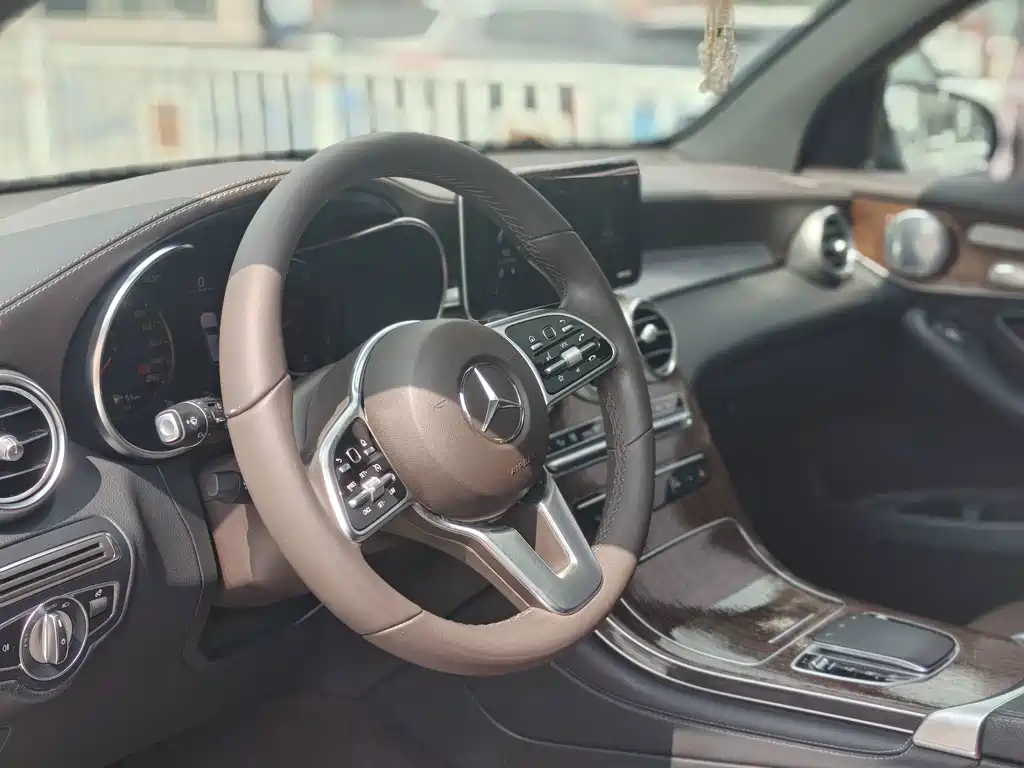 Mercedes-Benz GLC — миниатюра 4