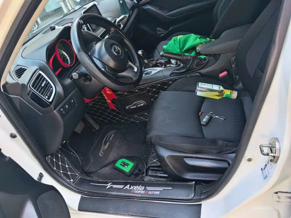 Mazda 3 Axela — миниатюра 15