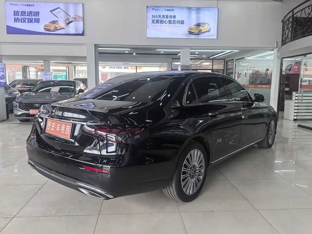 Mercedes-Benz E-Class — миниатюра 16