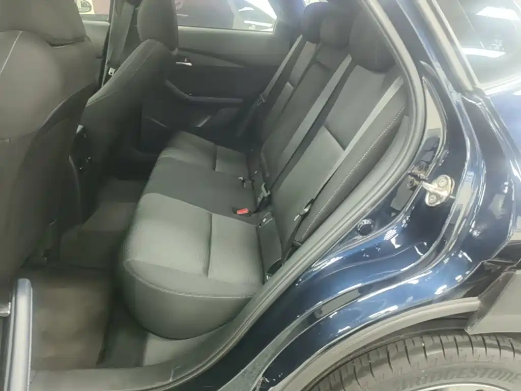 Mazda CX-30 — миниатюра 17