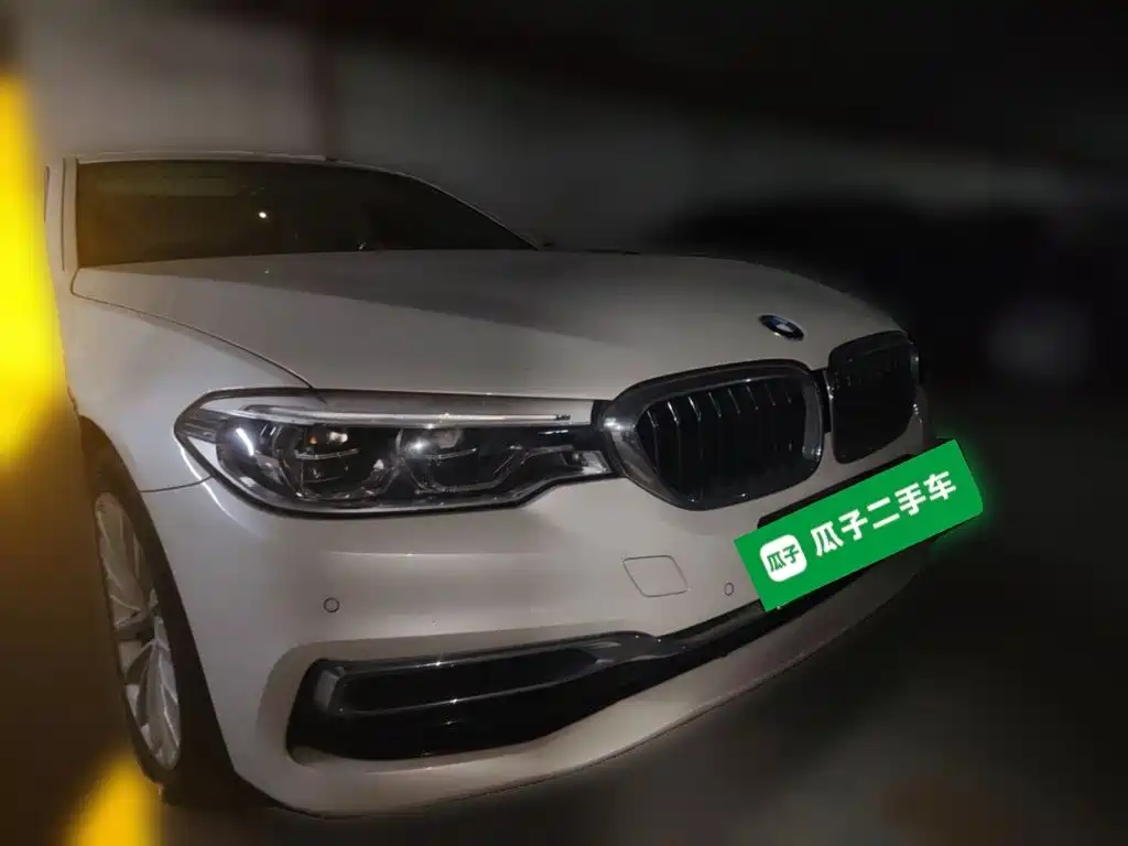 BMW 5 Series New Energy — миниатюра 3
