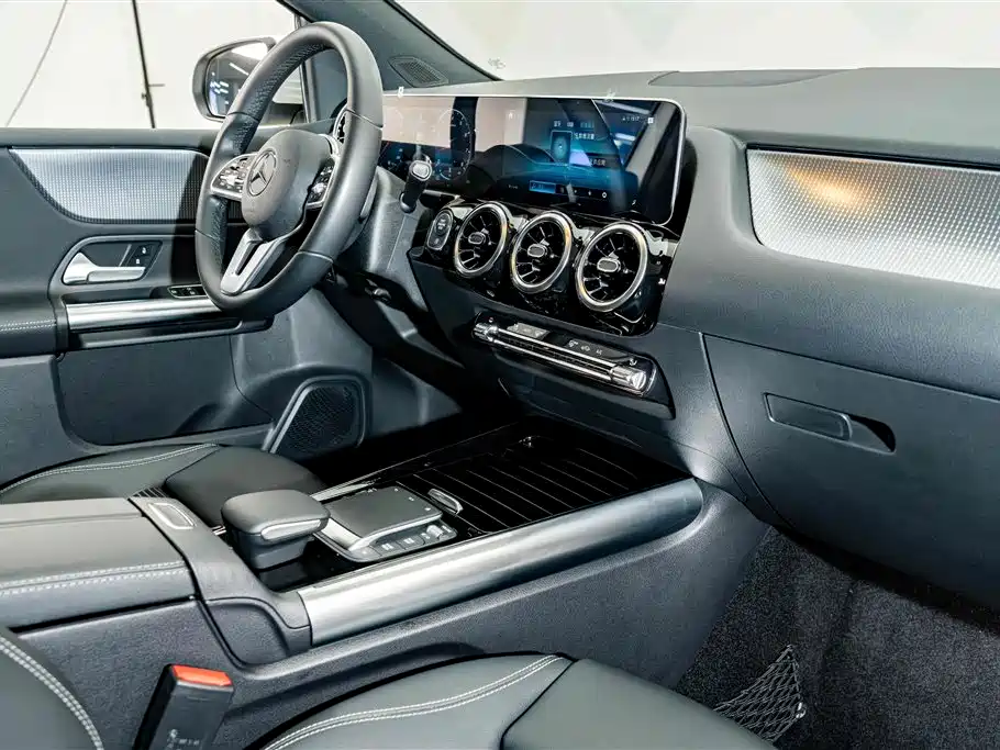 Mercedes-Benz B-Class — миниатюра 17