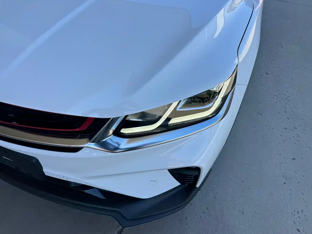 Geely Binyue 2019 Sport 260T DCT Battle VI
