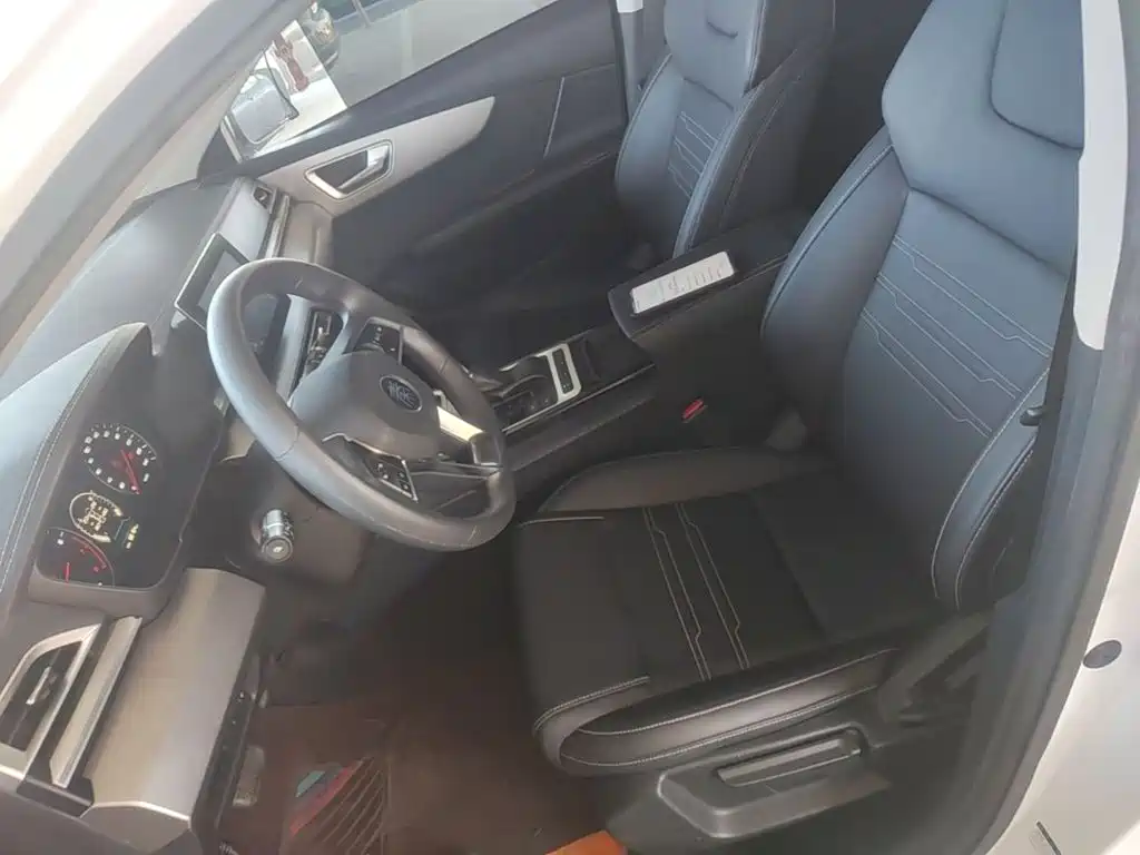 BYD Qin — миниатюра 15