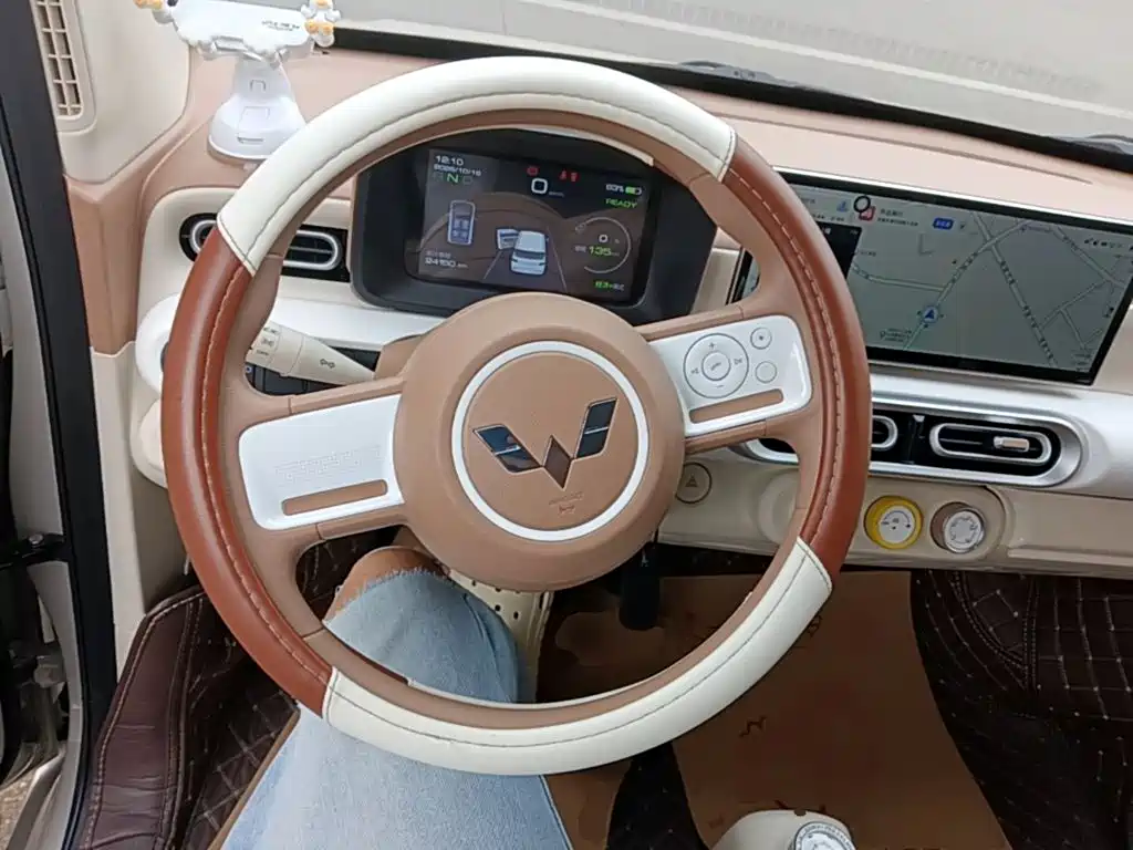 Wuling MINIEV — миниатюра 11