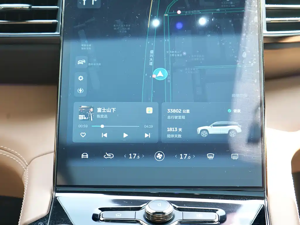 NIO ES8 — миниатюра 7
