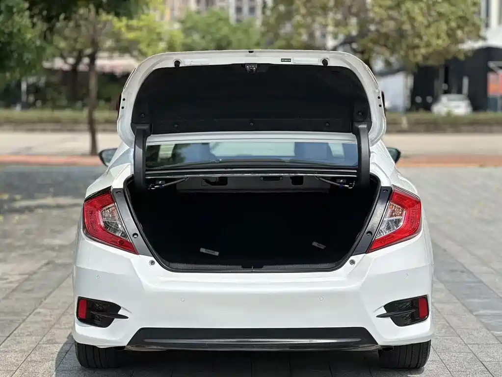 Honda Civic — миниатюра 15