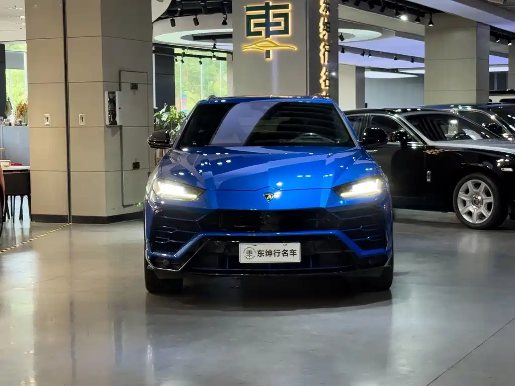 Lamborghini Urus — миниатюра 2