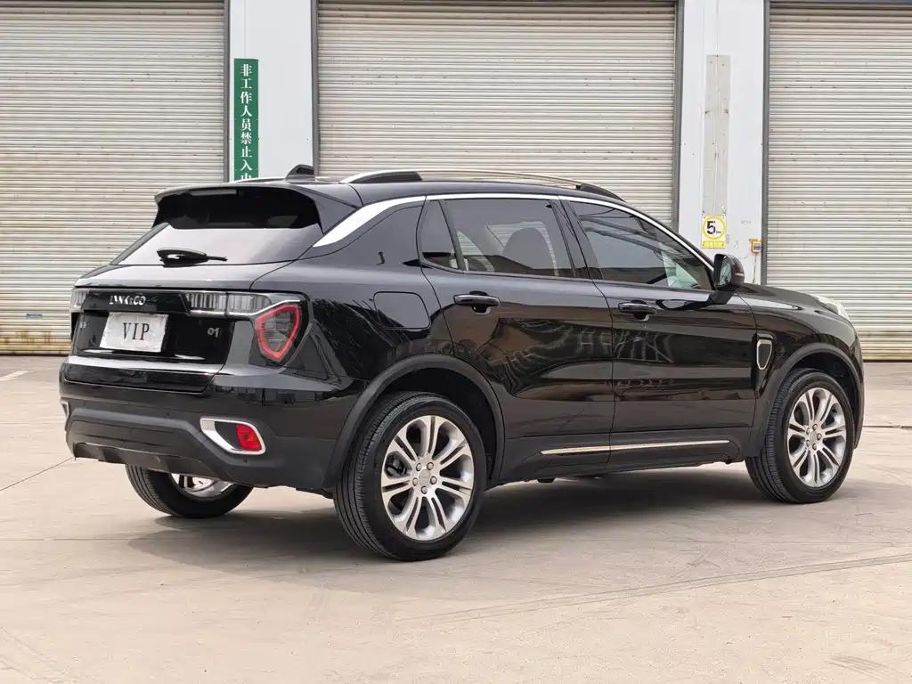 Lynk & Co 01 — миниатюра 6