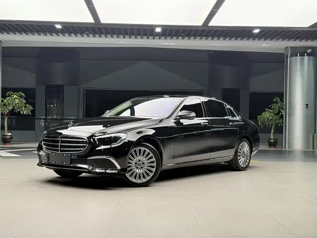 MERCEDES BENZ E CLASS