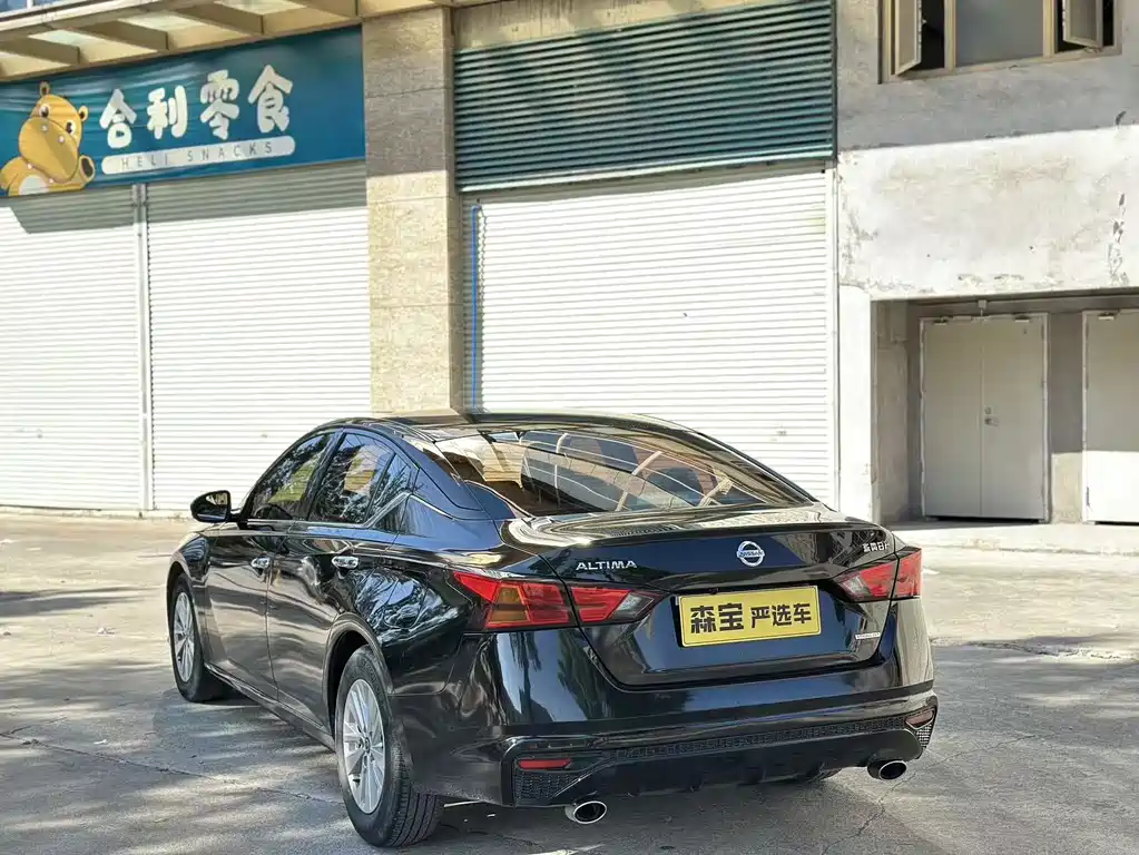 NISSAN TEANA