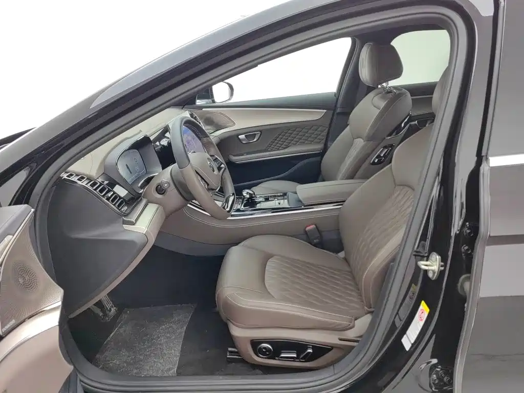 BYD Han — миниатюра 10