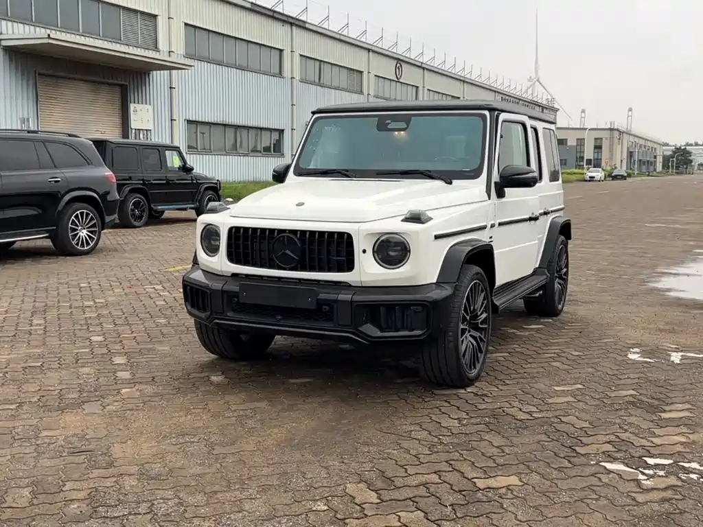 Mercedes-Benz G-Class