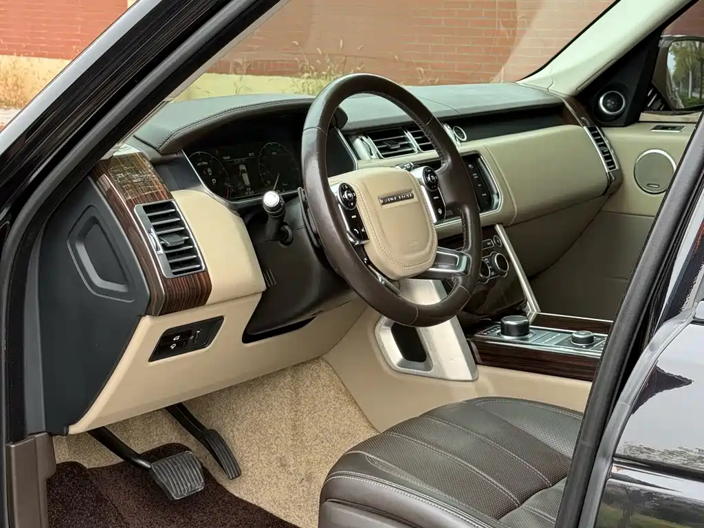 Land Rover Range Rover — миниатюра 5