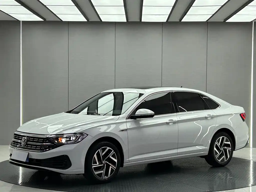 Volkswagen Sagitar 2022