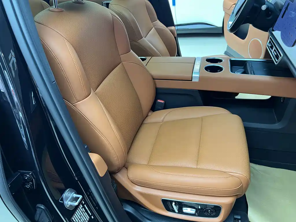 Li Auto Li L8 — миниатюра 14