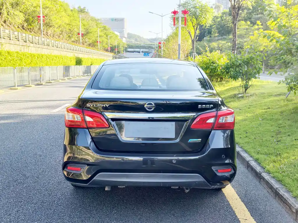 Nissan Sylphy — миниатюра 3