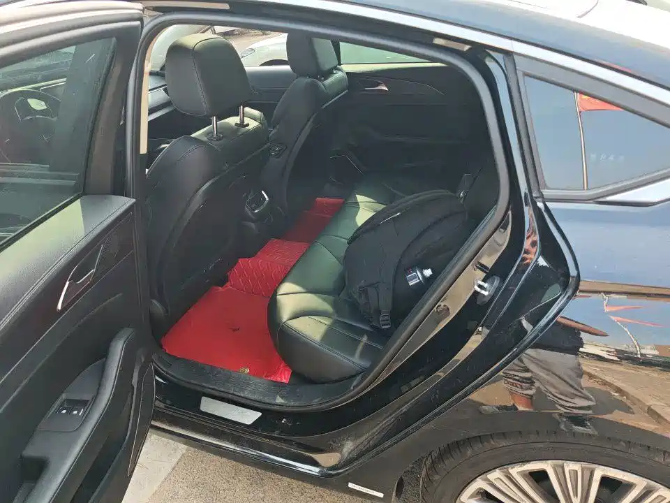 Hongqi Hongqi H5 — миниатюра 3