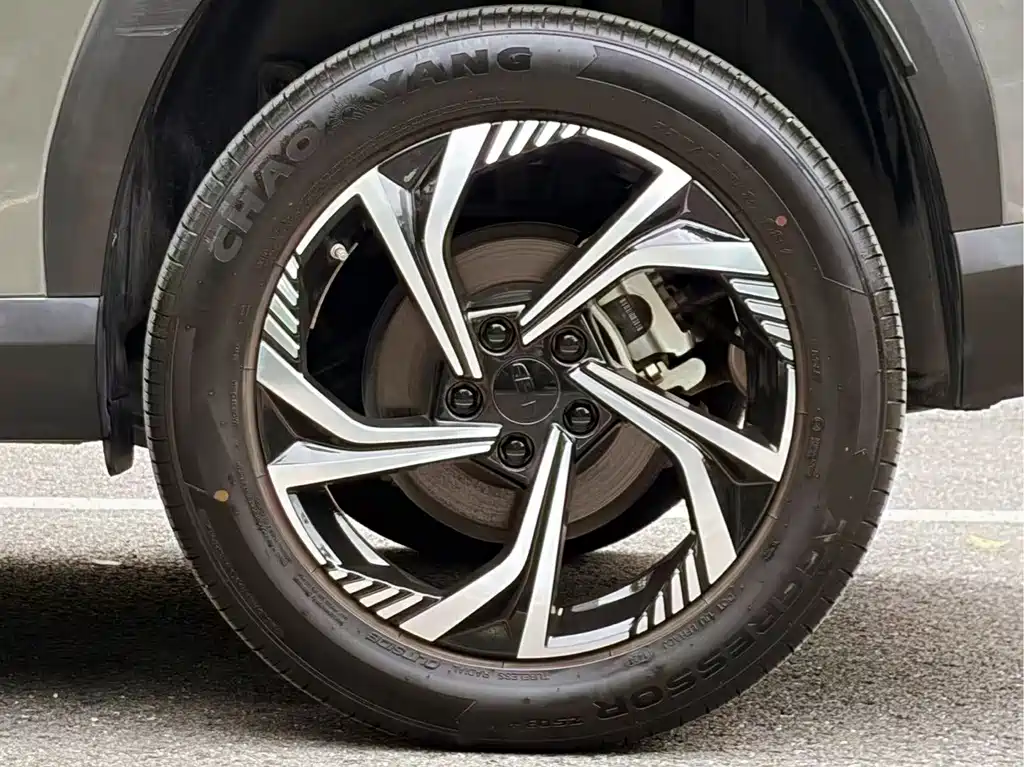 Geely Boyue — миниатюра 9
