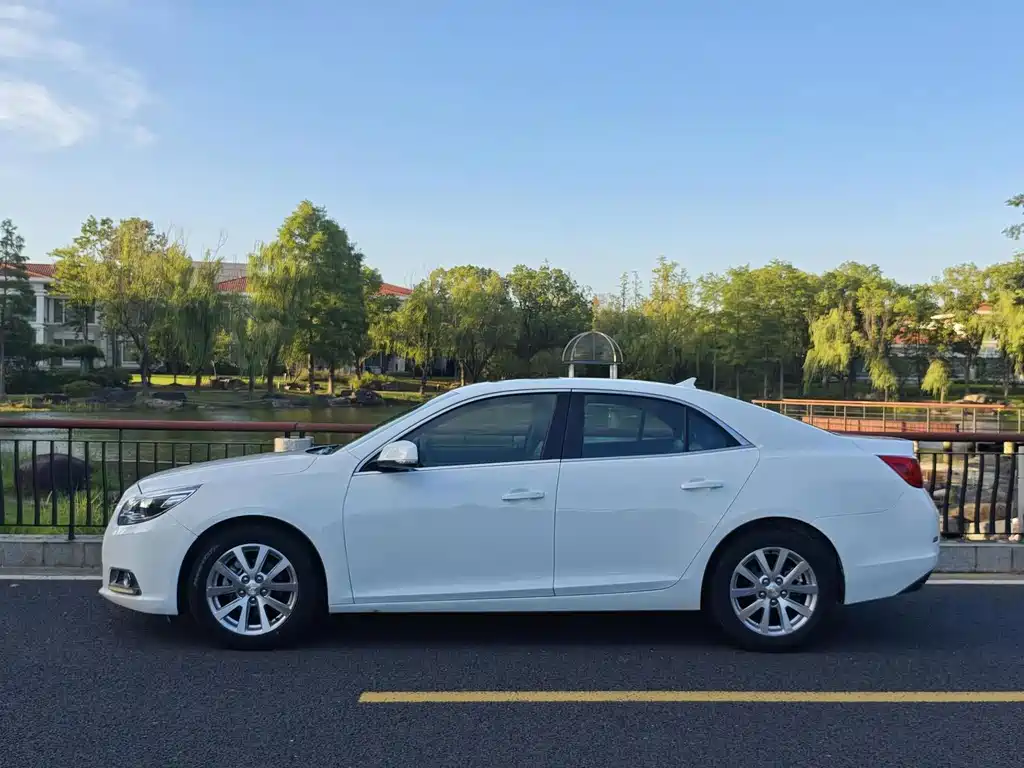 Chevrolet Malibu — миниатюра 7
