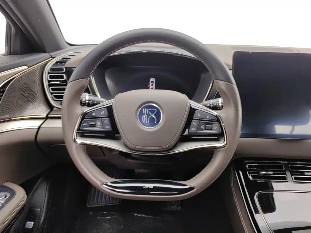 BYD Han — миниатюра 11