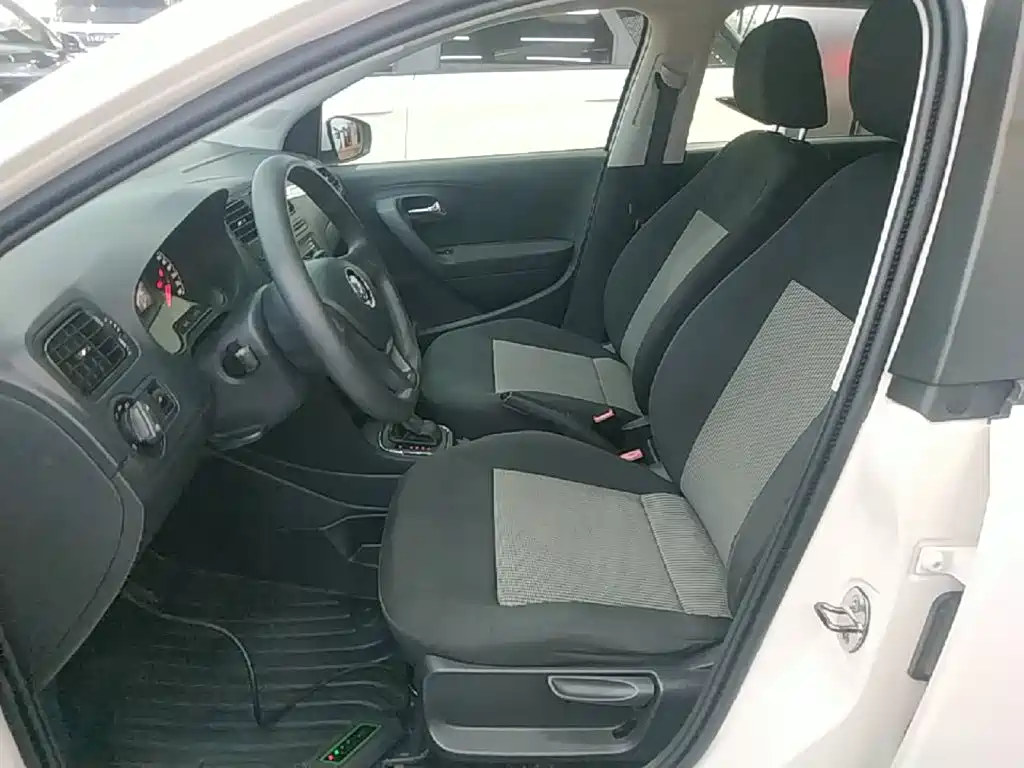 Volkswagen Polo — миниатюра 15