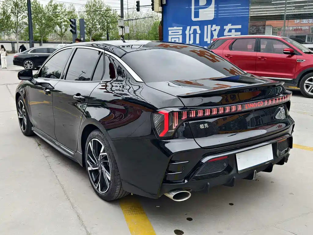 Lynk & Co 03 — миниатюра 14