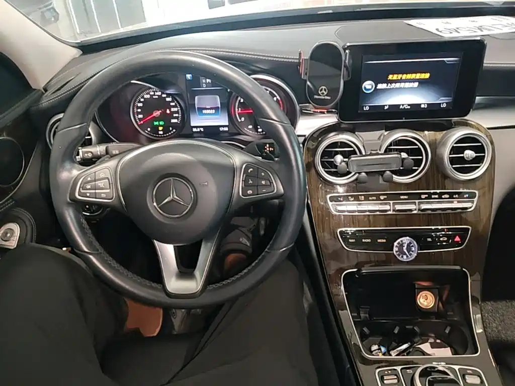 Mercedes-Benz C-Class — миниатюра 10