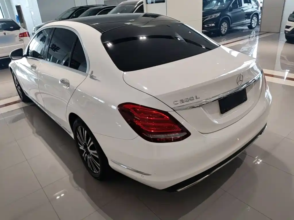 Mercedes-Benz C-Class — миниатюра 5