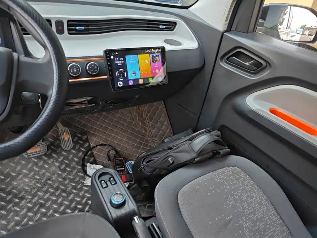 Wuling MINIEV — миниатюра 13