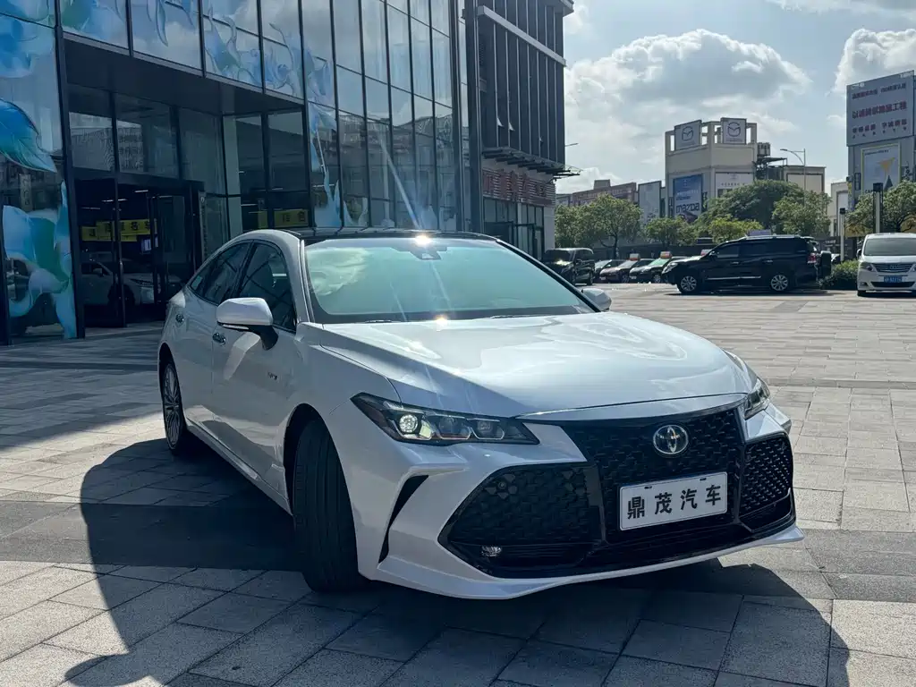 Toyota Avalon — миниатюра 6