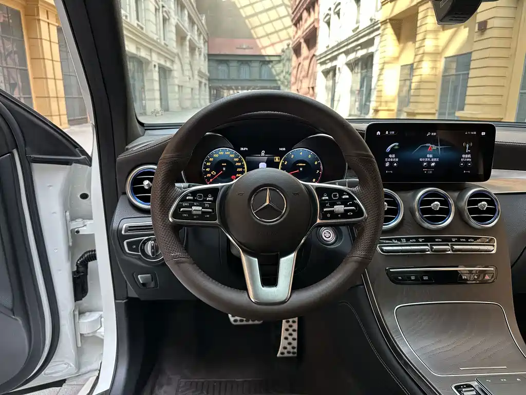 Mercedes-Benz GLC — миниатюра 17