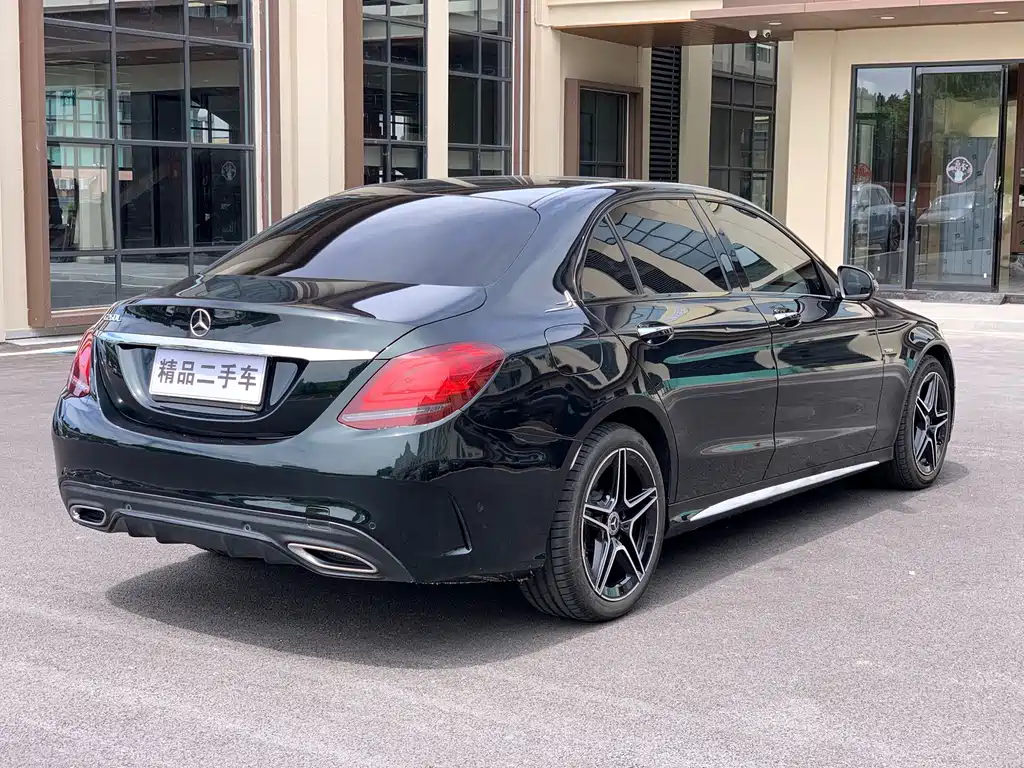 Mercedes-Benz C-Class — миниатюра 6