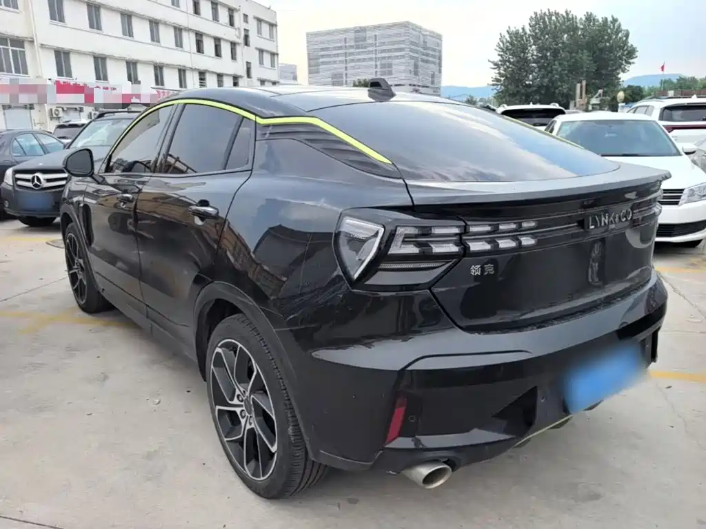 Lynk & Co 05 — миниатюра 5