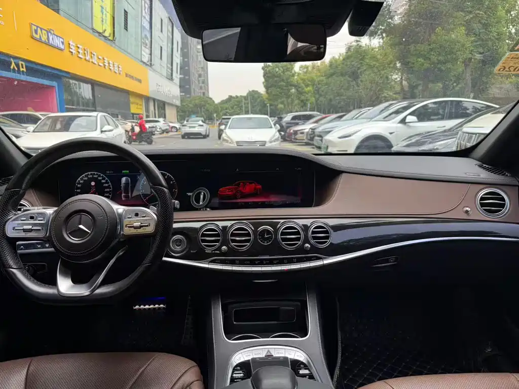 Mercedes-Benz S-Class — миниатюра 11