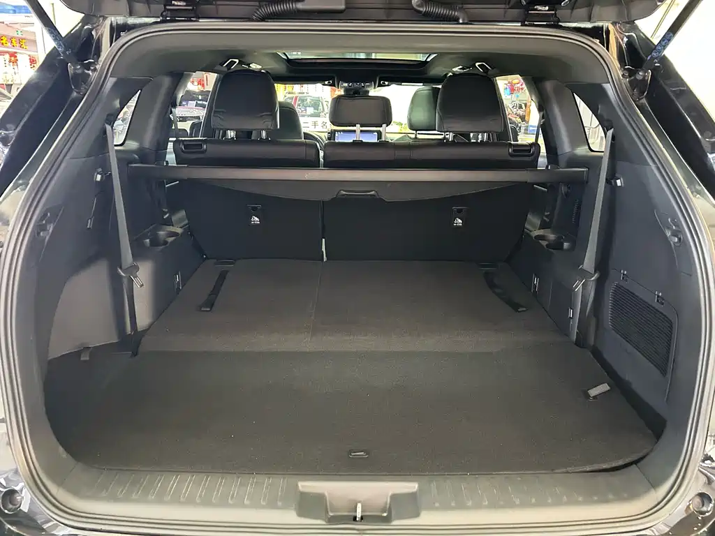 Toyota Crown Kluger — миниатюра 15