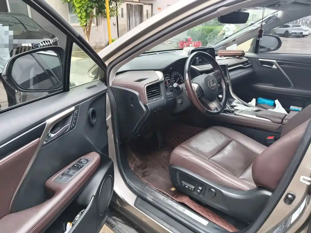 Lexus RX — миниатюра 17