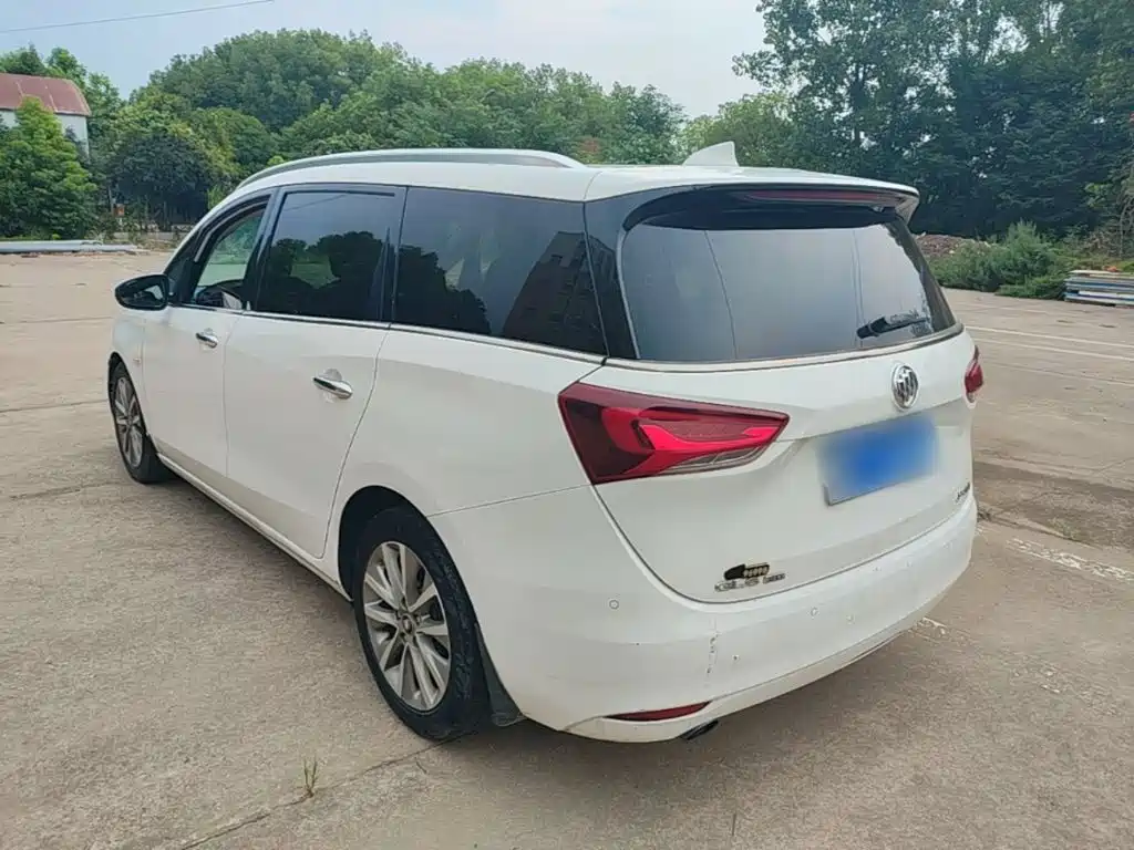 Buick GL6 — миниатюра 5