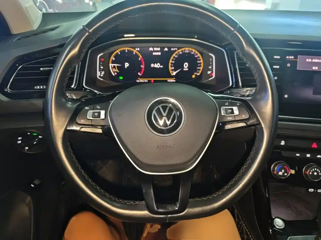 Volkswagen T-Roc — миниатюра 11